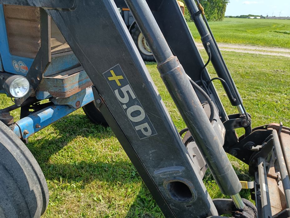 Ford 8210 med frontlæsser - Traktorer - Traktorer 2 wd - 5