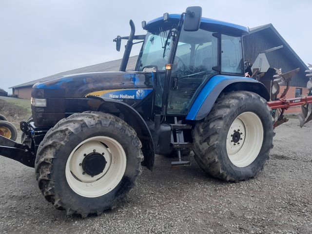 New Holland TM 140