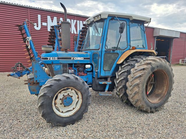 Ford 7610