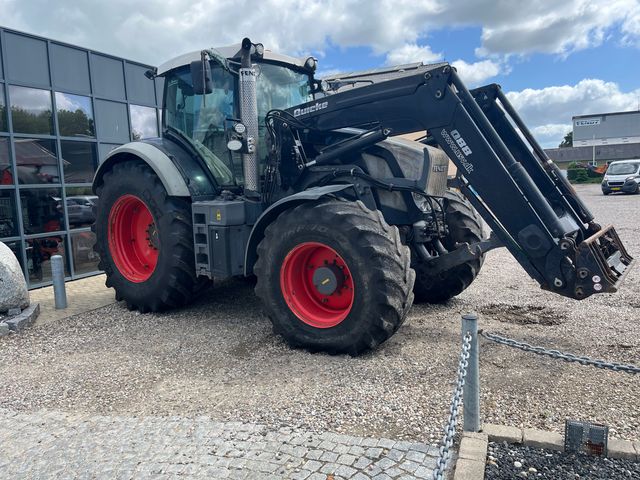 Fendt 828 Vario SCR Profi Plus 