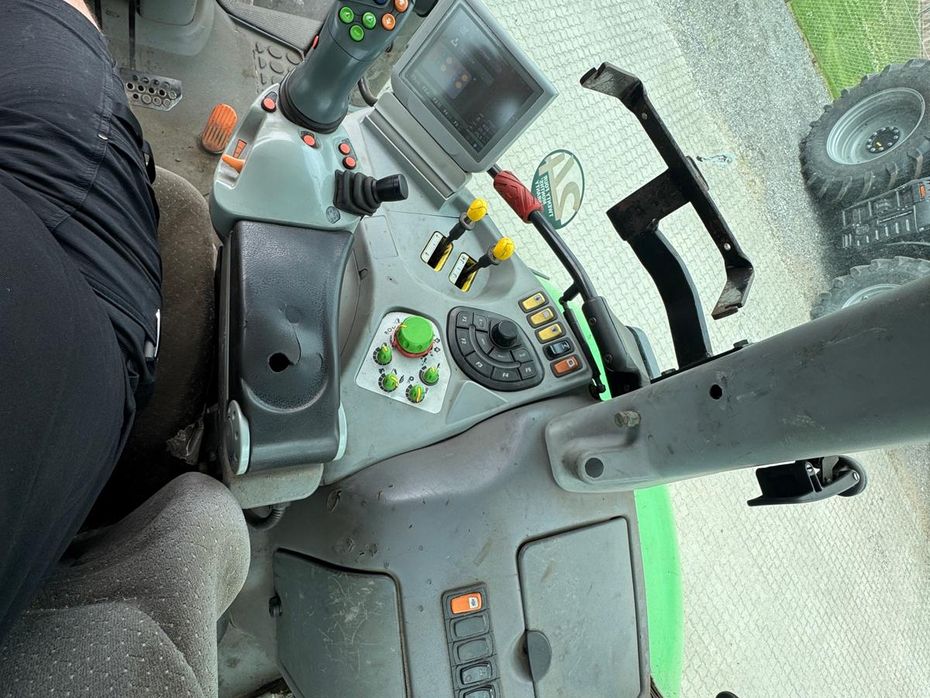 Deutz-Fahr AGROTRON TTV 630 - Traktorer - Traktorer 4 wd - 9