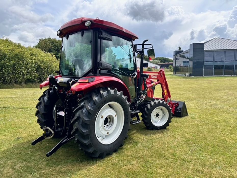 YTO 704 - Traktorer - Traktorer 4 wd - 2