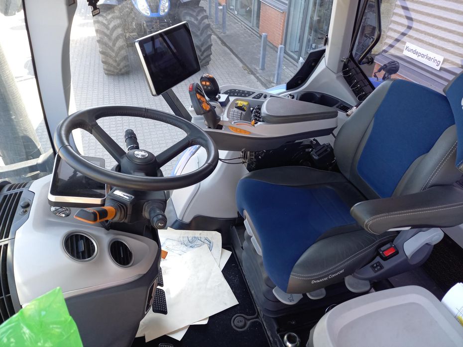 New Holland T7.315 HD - Traktorer - Traktorer 4 wd - 12