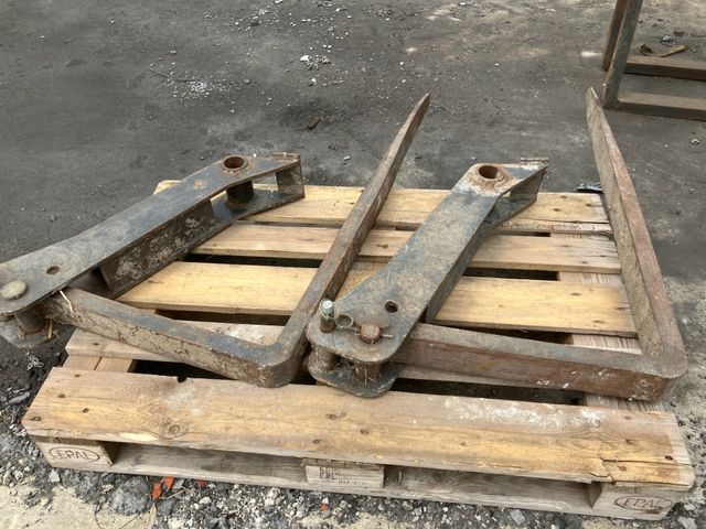 New Holland Pallegafler B115C