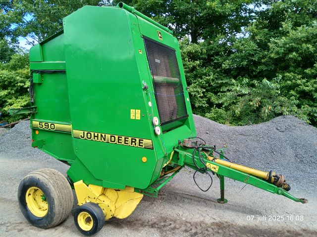 John Deere 590 Rundballepresser