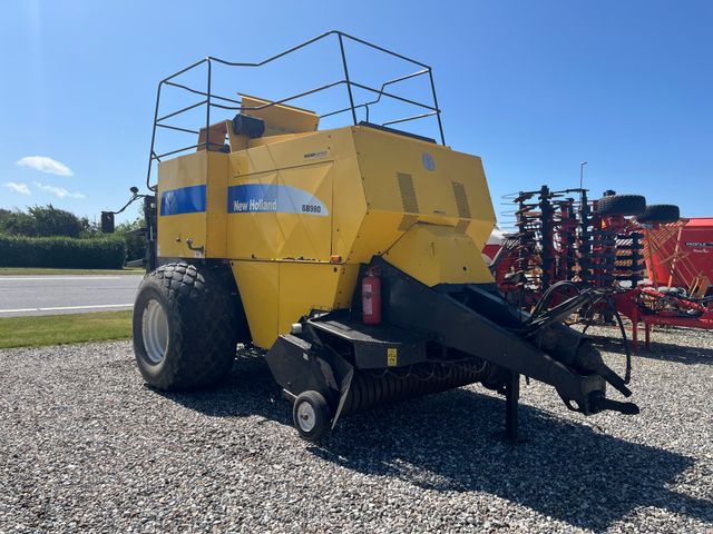 New Holland BB980