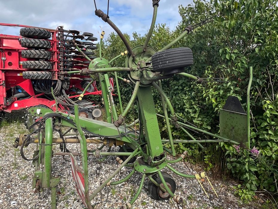 KRONE KW 5,50 4X7 4 rotor - Hø- og halmhåndtering - River og vendere - 3