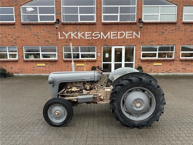 Massey Ferguson 35 - Traktorer - Traktorer 2 wd
