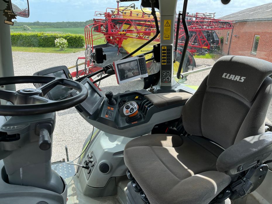 CLAAS AXION 830 CMATIC Ny Motor - Traktorer - Traktorer 4 wd - 6
