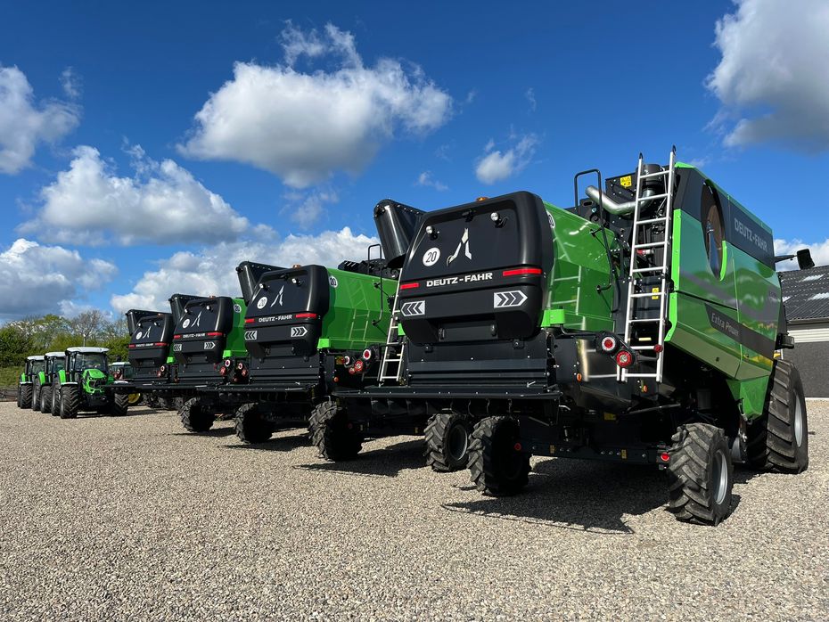 Deutz-Fahr 9340 TTV 9340 TTV WARRIOR, New and unused tractor with 336HK for small money - Traktorer - Traktorer 4 wd - 3