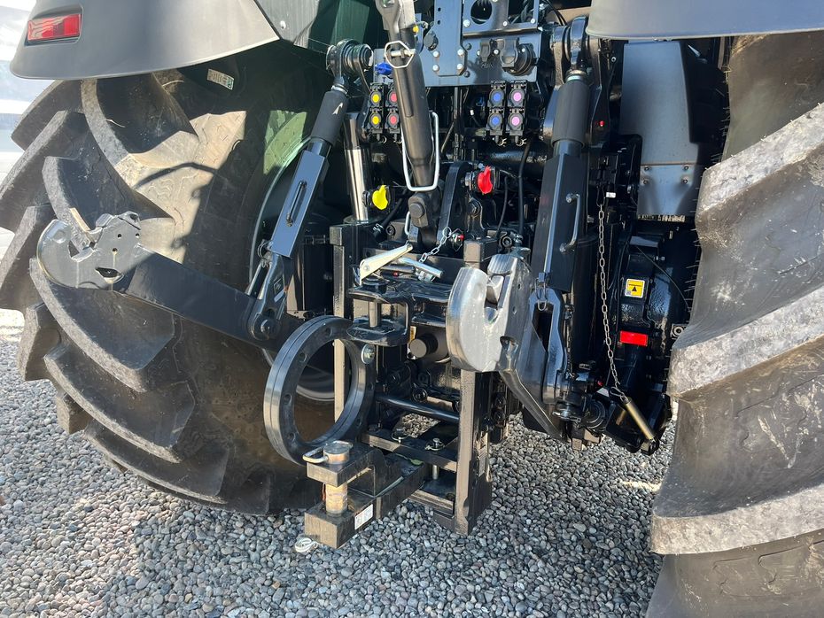 Deutz-Fahr 9340 TTV 9340 TTV WARRIOR, New and unused tractor with 336HK for small money - Traktorer - Traktorer 4 wd - 14