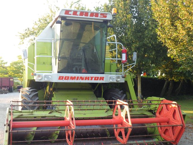 CLAAS Dominator 88S - Høstmaskiner - Mejetærskere