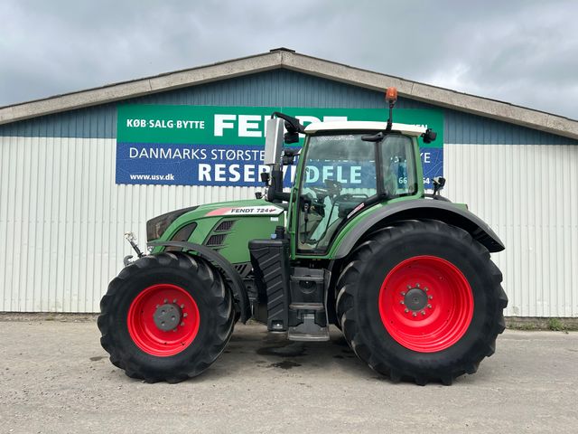 Fendt 724 Vario S4 Profi Plus