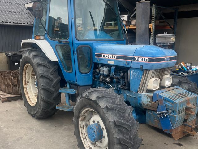 Ford 7610