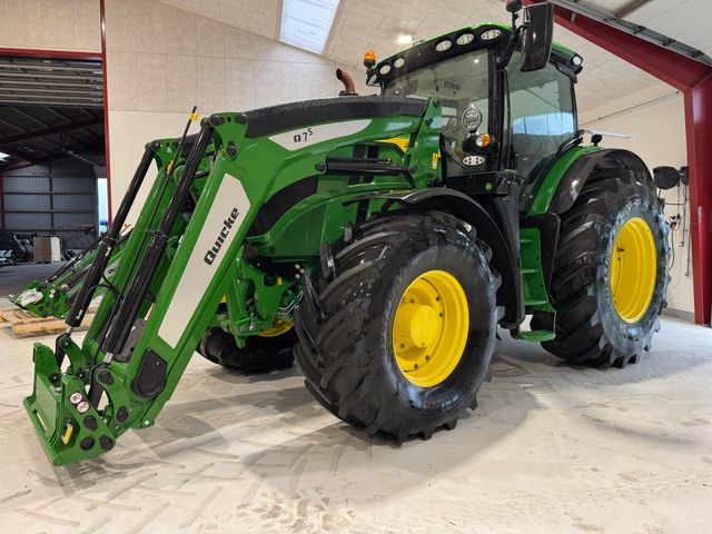 John Deere 6R 215