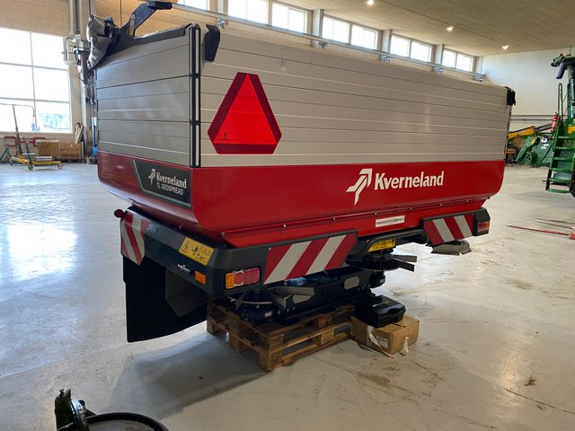 Kverneland Exacta TL 3900 GEOSPREAD