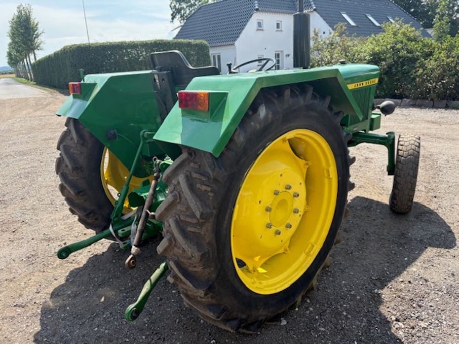 John Deere 1120 - Traktorer - Traktorer 2 wd - 9