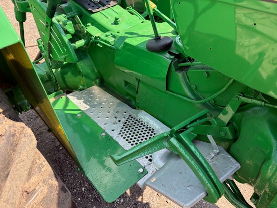 John Deere 1120 - Traktorer - Traktorer 2 wd - 15