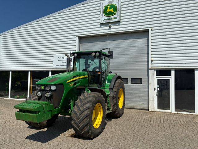John Deere 7930