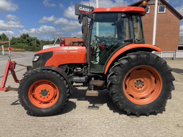 Kubota M8540N