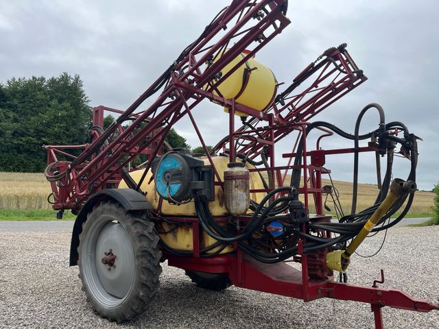 Hardi 1500L 15m bom