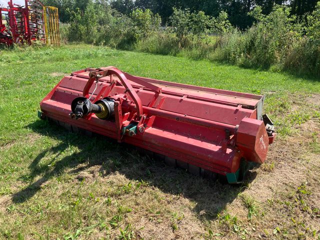 Kverneland FXJ 300