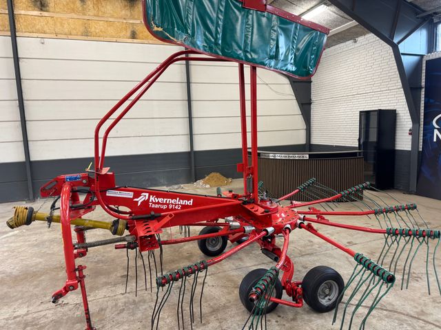 Kverneland 9142