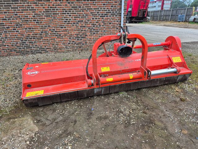 Kuhn VKM 305