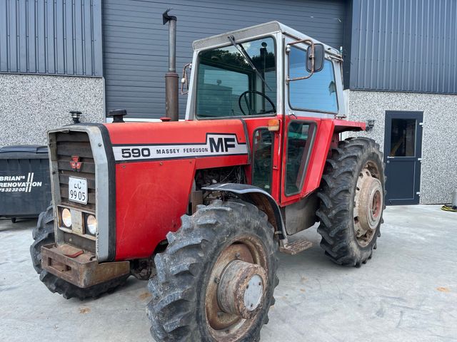 Massey Ferguson 590