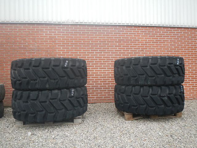 Good Year 20.5R25