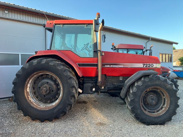 Case IH 7220