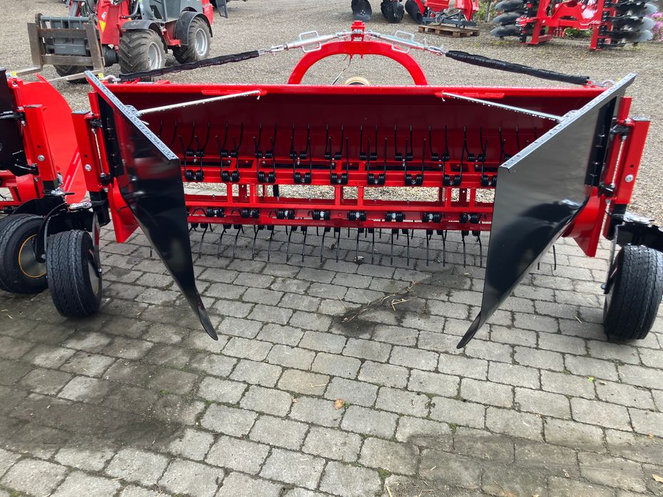 Fransgård SV-2500 Skårlufter - Hø- og halmhåndtering - Sidevenderiver - 4