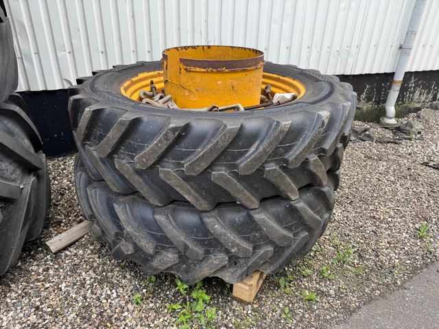 Alliance 380/80R38