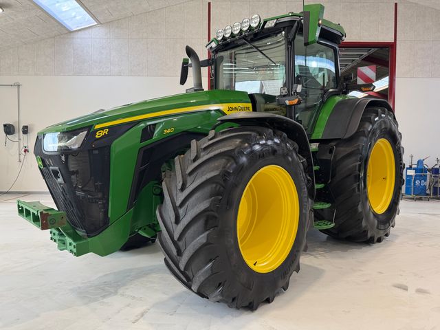 John Deere 8R340