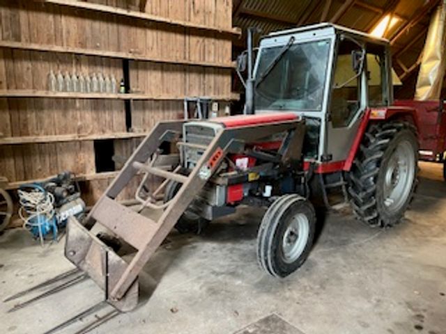 Massey Ferguson 675