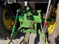 John Deere 2140 MED TRIMA 2.0 FRONTLÆSSER - Traktorer - Traktorer 4 wd - 9