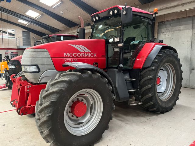 McCormick XTX 200