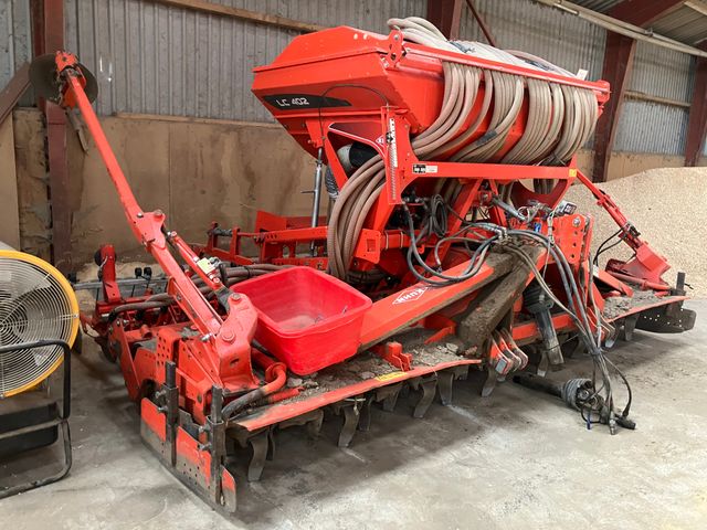 Kuhn Venta LC 402 / HR 4003D