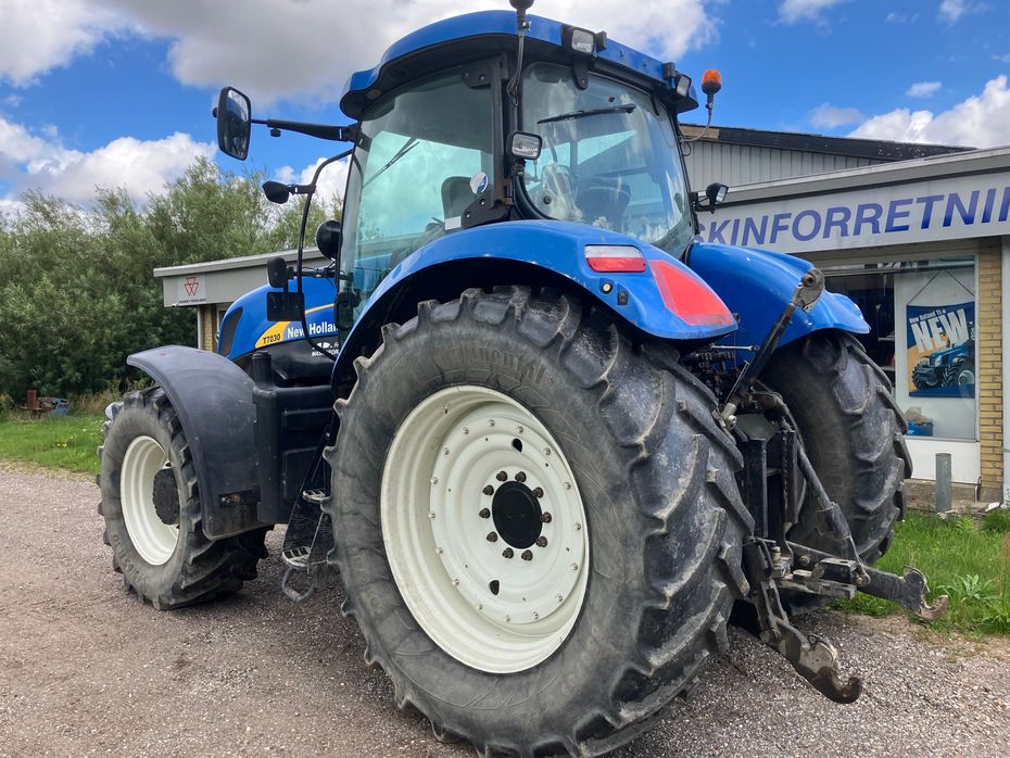 New Holland T7030 - Traktorer - Traktorer 4 wd - 7