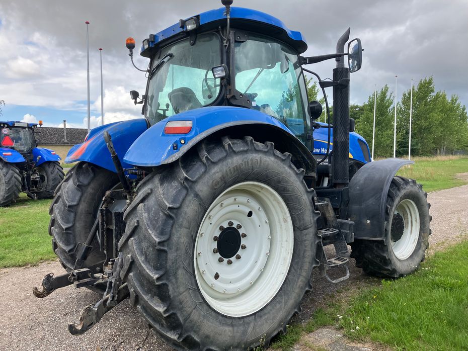 New Holland T7030 - Traktorer - Traktorer 4 wd - 5