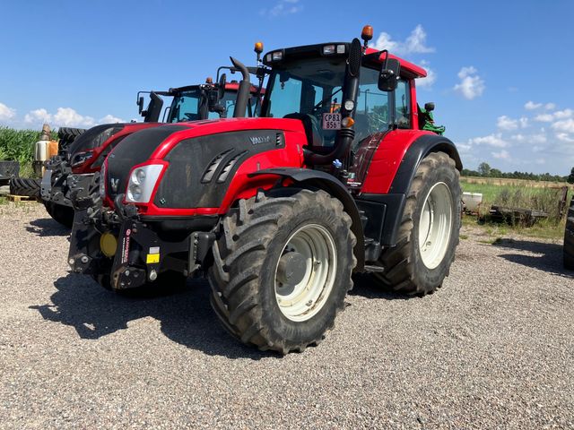 Valtra T213 Versu - SÆLGES FOR KUNDE;