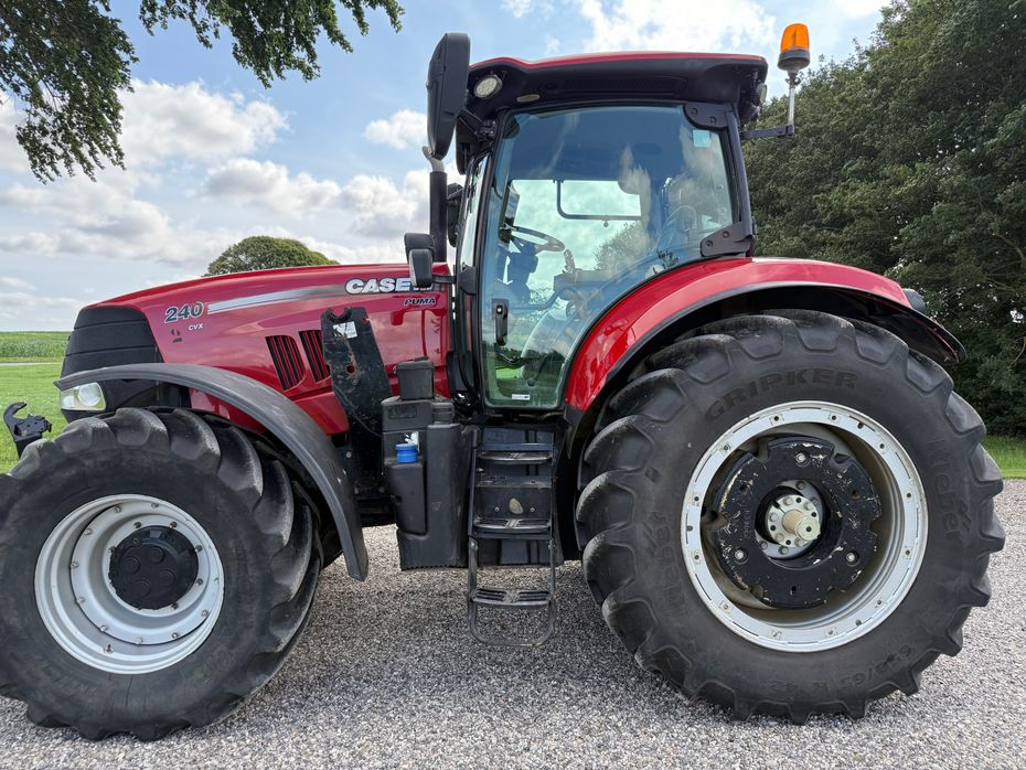 Case IH Puma 240 CVX  Med frontlæsser - Traktorer - Traktorer 4 wd - 8
