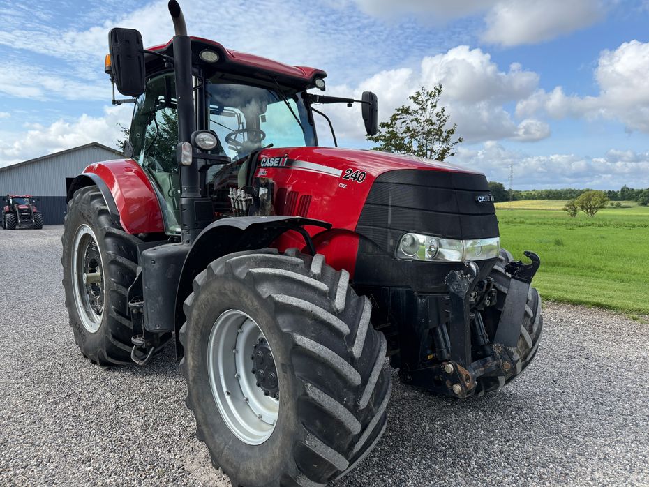 Case IH Puma 240 CVX  Med frontlæsser - Traktorer - Traktorer 4 wd - 3