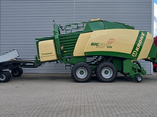 KRONE BigPack 4x4 HighSpeed med vogn