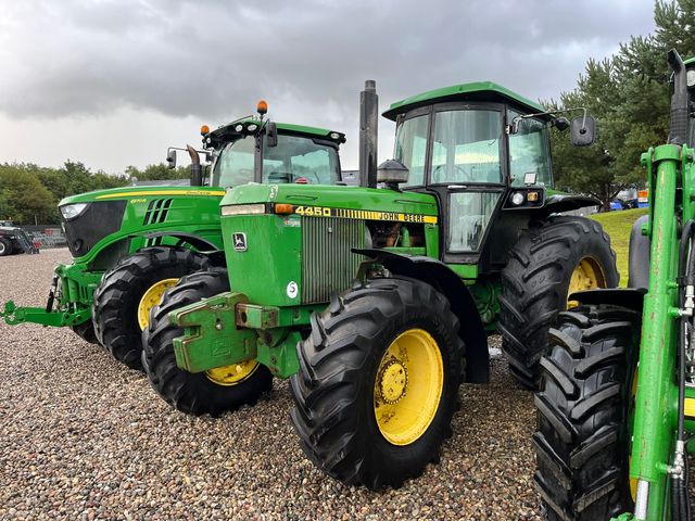 John Deere 4450