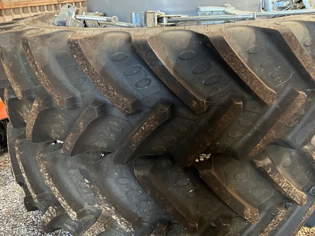 BKT 520/85R50