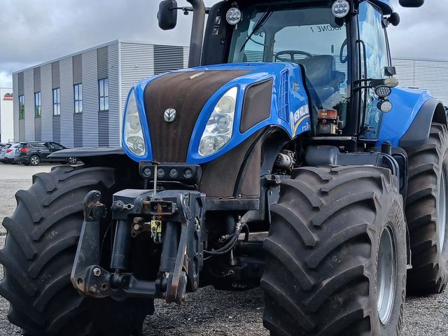New Holland T8.330