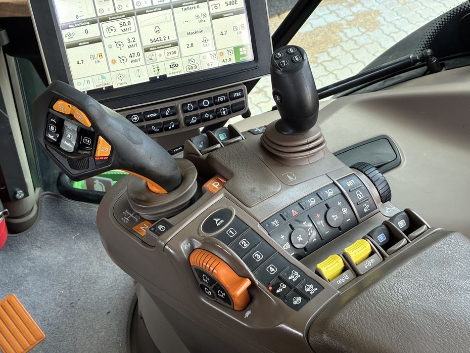 John Deere 6215R Ultimate Edition - Traktorer - Traktorer 4 wd - 14