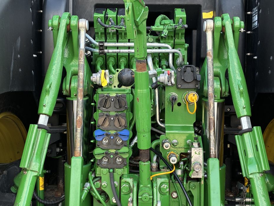 John Deere 6215R Ultimate Edition - Traktorer - Traktorer 4 wd - 7