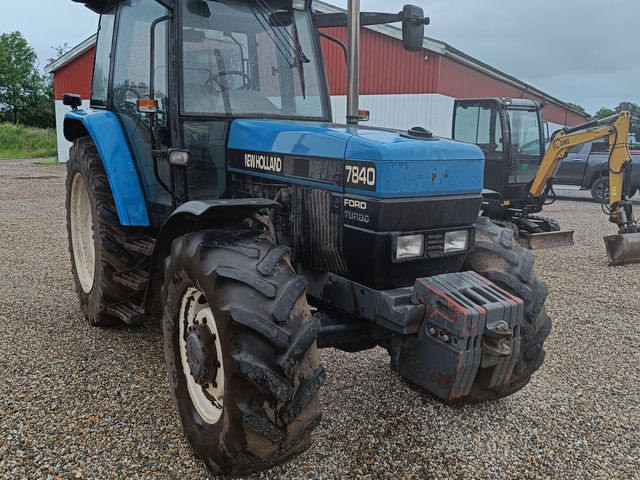 New Holland 7840 SLE turbo